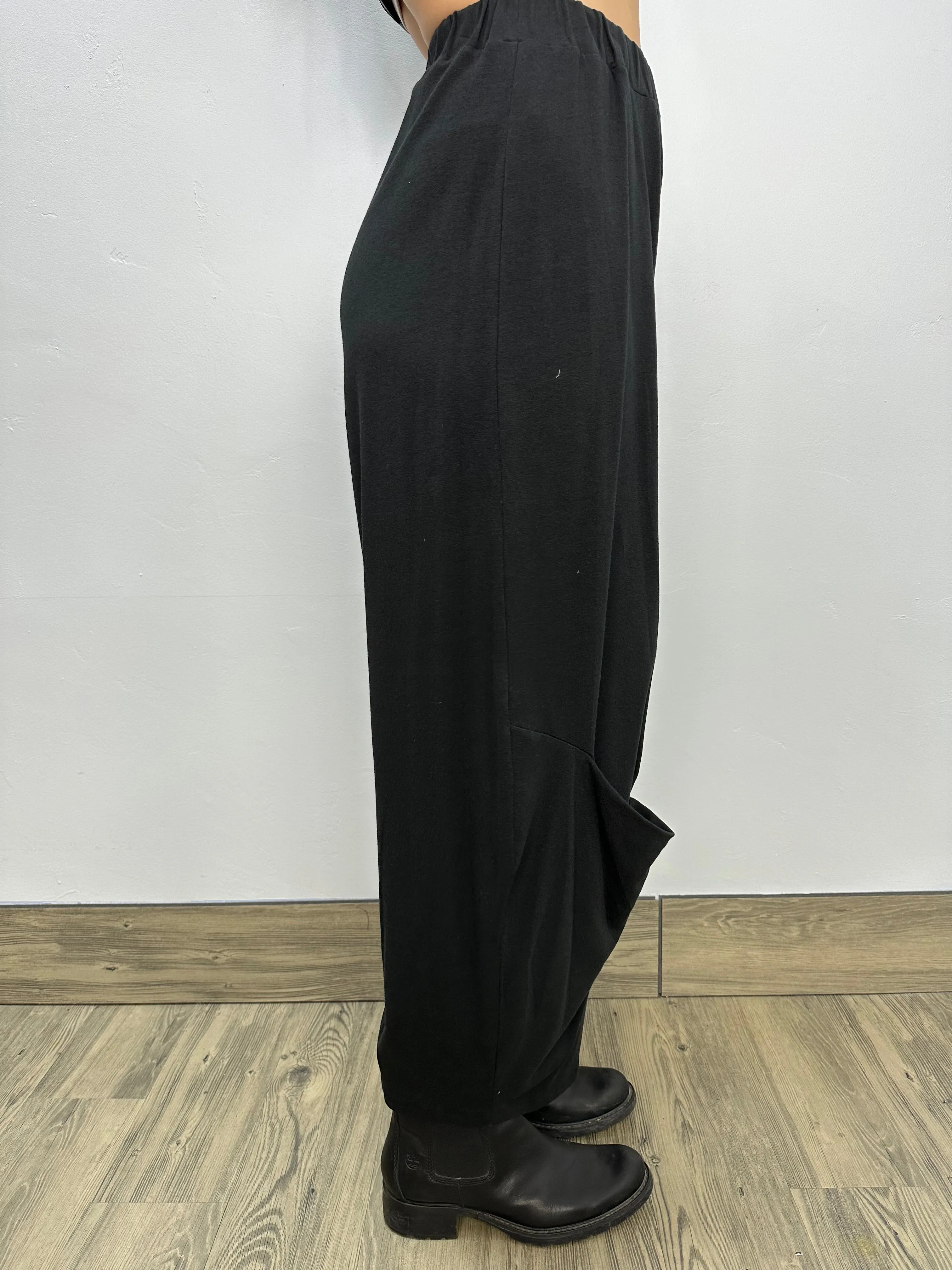 Black Modal Flowy Lucille Crop Pant